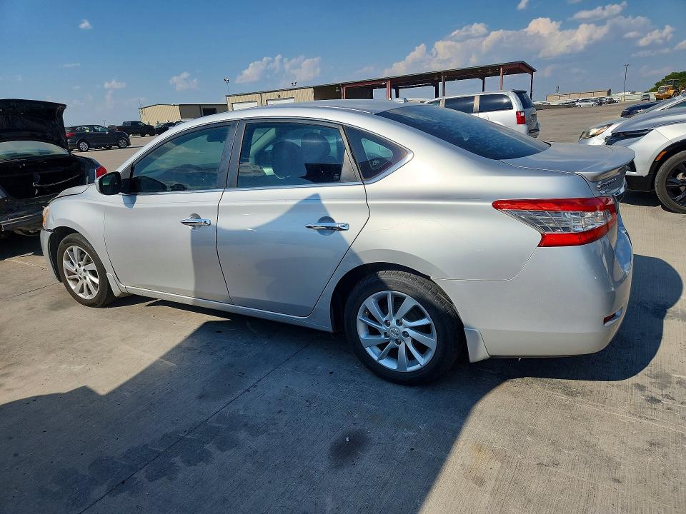 Photo 2 from auction – 2015 NISSAN SENTRA with VIN 3N1AB7AP1FY258693