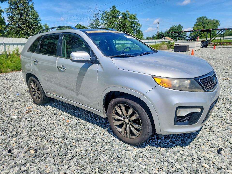 Photo 4 from auction – 2012 KIA SORENTO with VIN 5XYKW4A28CG307168