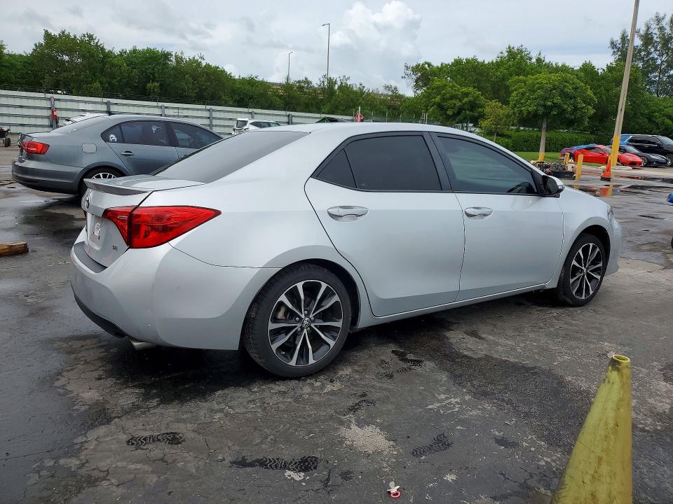 Photo 3 from auction – 2017 TOYOTA COROLLA with VIN 5YFBURHE3HP655577