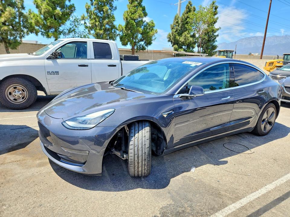 Foto 1 de la subasta – 2018 TESLA MODEL 3 con VIN 5YJ3E1EA0JF016398