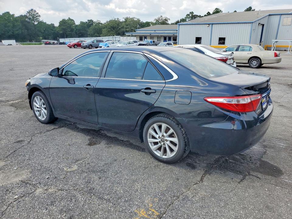 Photo 2 from auction – 2017 TOYOTA CAMRY with VIN 4T1BF1FK1HU349948