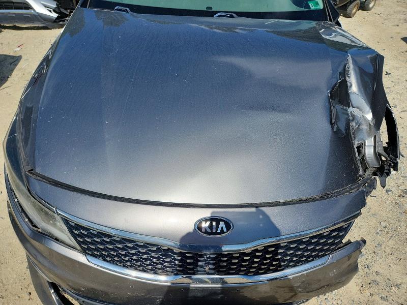 Photo 11 from auction – 2018 KIA OPTIMA with VIN 5XXGU4L35JG205068