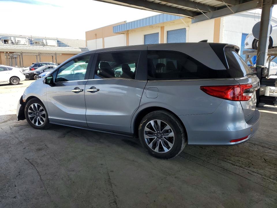 Photo 2 from auction – 2021 HONDA ODYSSEY with VIN 5FNRL6H70MB039732