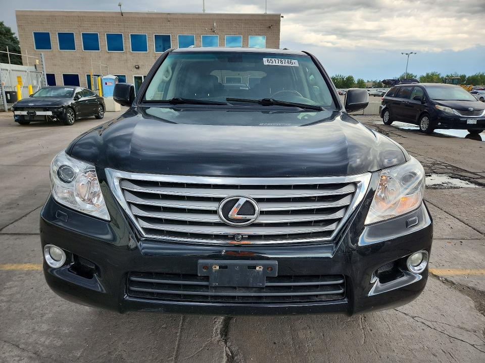 Photo 5 from auction – 2011 LEXUS LX with VIN JTJHY7AX6B4064116