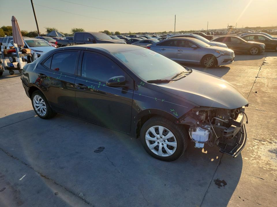 Zdjęcie 4 z aukcji – 2017 TOYOTA COROLLA z VIN 5YFBURHE9HP734803