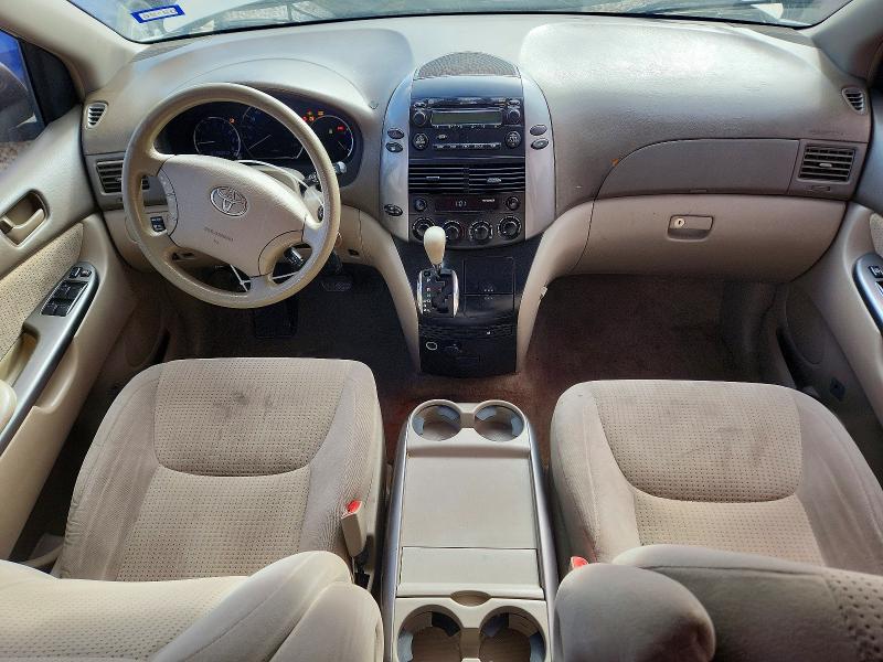 Photo 8 from auction – 2010 TOYOTA SIENNA with VIN 5TDKK4CC7AS318647