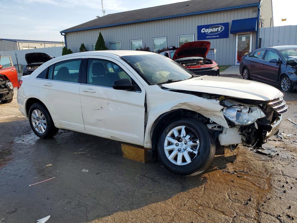 Photo 4 from auction – 2010 CHRYSLER SEBRING with VIN 1C3CC4FBXAN227970