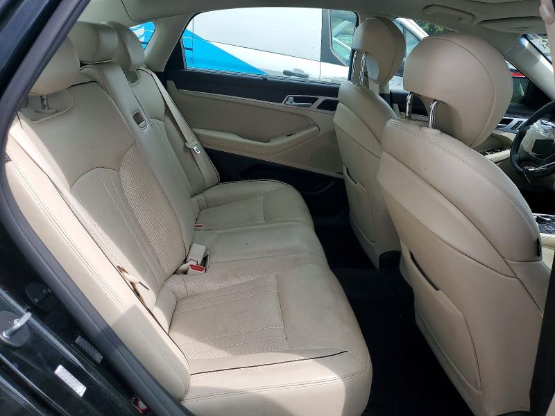 Photo 10 from auction – 2015 HYUNDAI GENESIS with VIN KMHGN4JEXFU094418