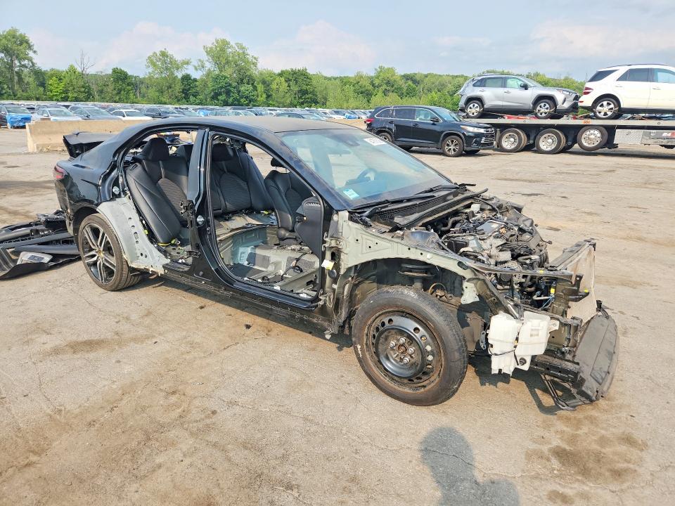 Photo 4 from auction – 2022 TOYOTA CAMRY with VIN 4T1G11AK7NU076201