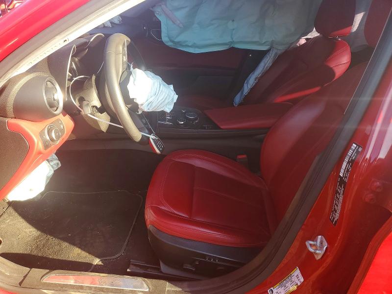 Photo 7 from auction – 2018 ALFA ROMEO GIULIA with VIN ZARFAEDN5J7588857