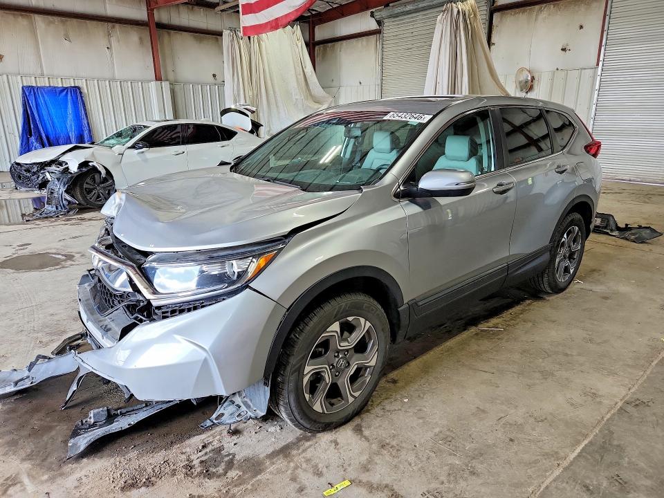 HONDA CR-V 2018 with VIN 7FARW2H86JE067544 - Photo from auction