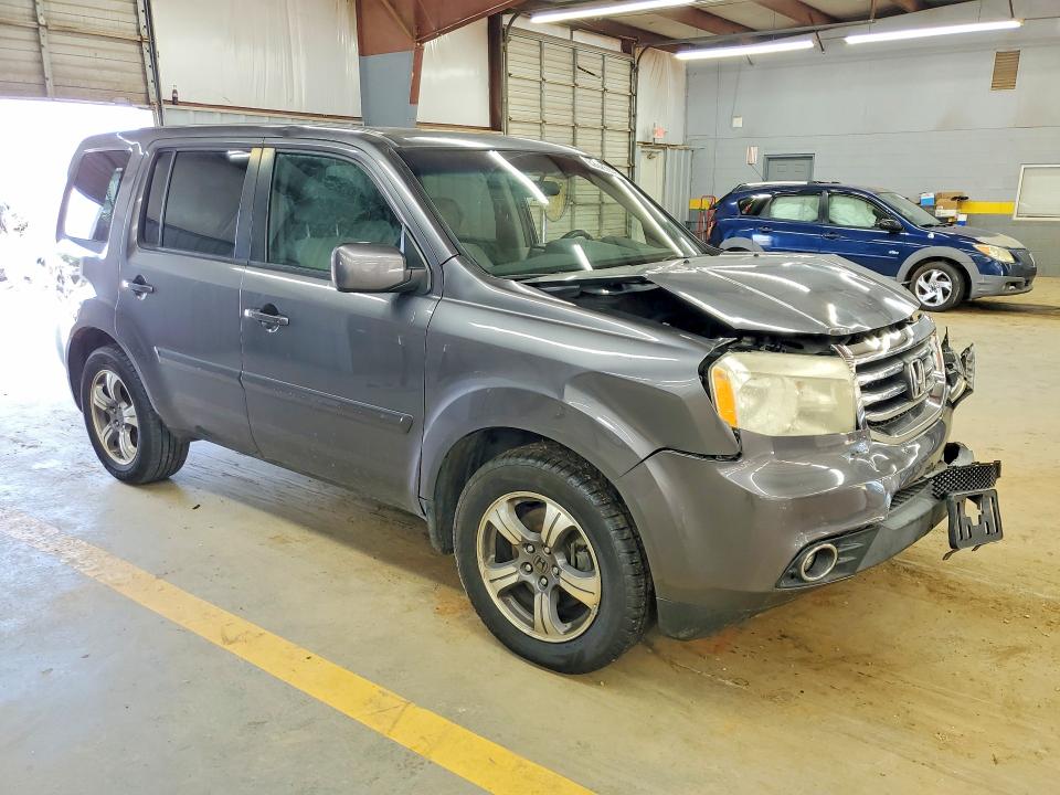 Photo 4 from auction – 2015 HONDA PILOT with VIN 5FNYF4H39FB051269