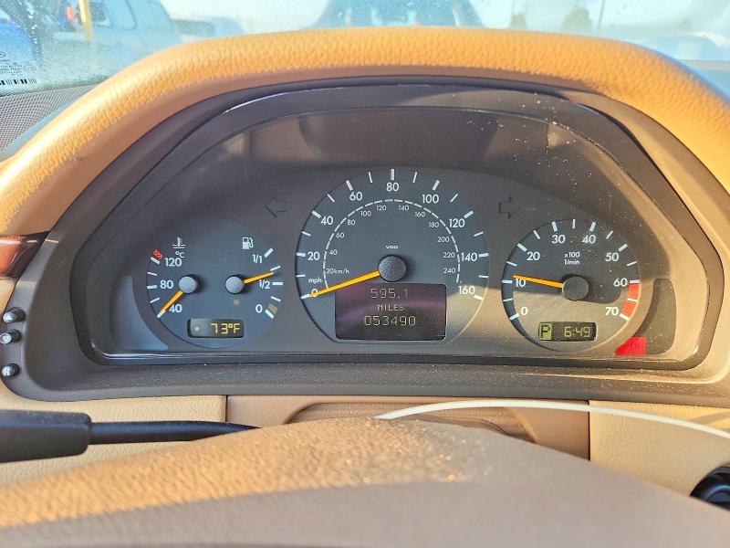 Photo 9 from auction – 2001 MERCEDES-BENZ E with VIN WDBJF65J71B166267