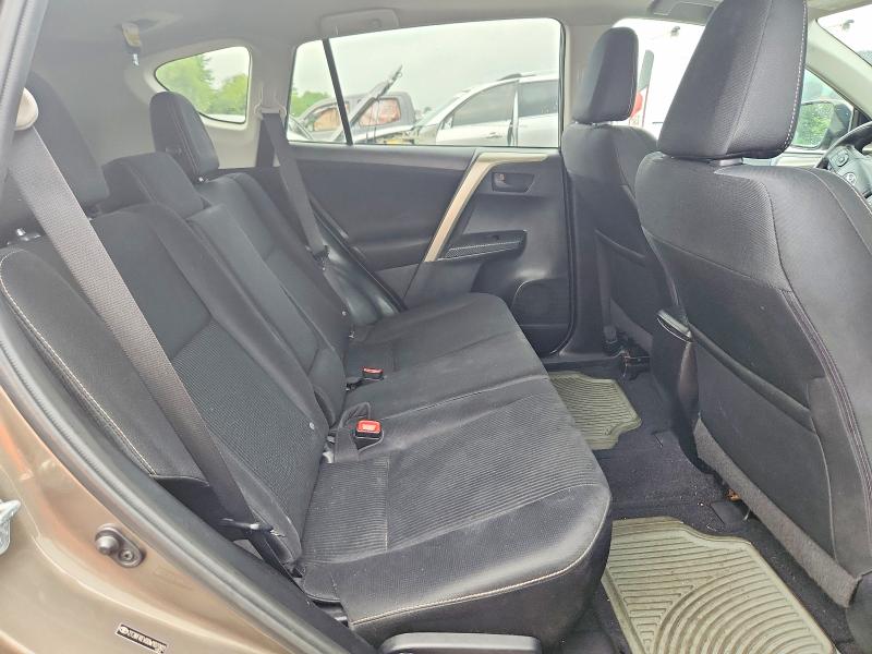 Photo 10 from auction – 2013 TOYOTA RAV4 with VIN 2T3RFREV0DW107002
