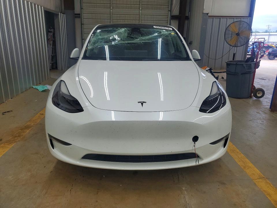 Photo 5 from auction – 2023 TESLA MODEL Y with VIN 7SAYGDEE7PF763657