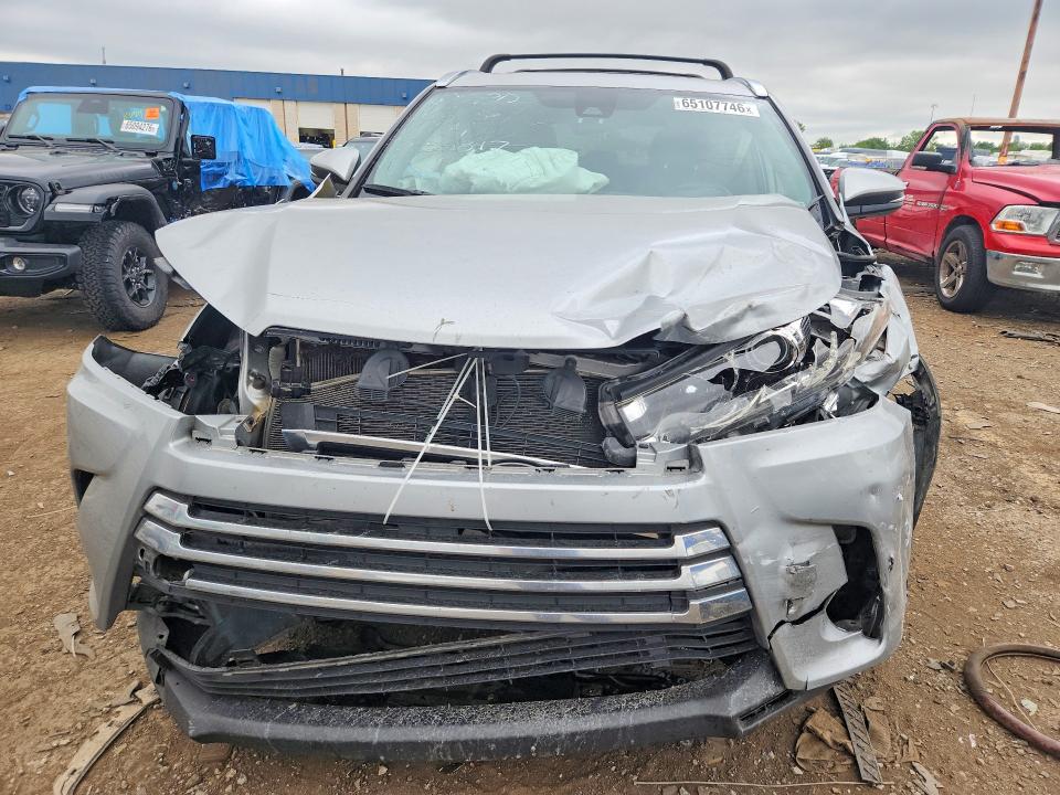 Photo 5 from auction – 2019 TOYOTA HIGHLANDER with VIN 5TDDZRFH2KS993817