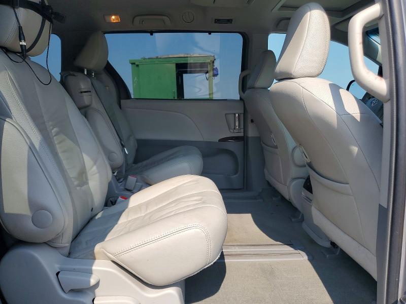 Photo 11 from auction – 2012 TOYOTA SIENNA with VIN 5TDYK3DC8CS222418