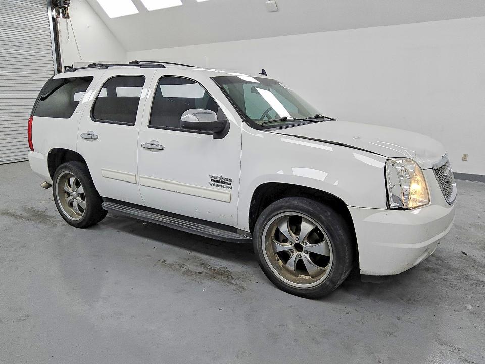 Photo 4 from auction – 2013 GMC YUKON with VIN 1GKS1CE01DR366460