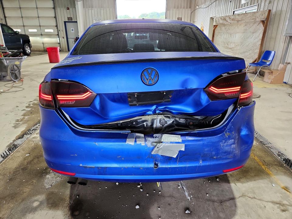 Photo 6 from auction – 2012 VOLKSWAGEN JETTA with VIN 3VW2K7AJ6CM342554