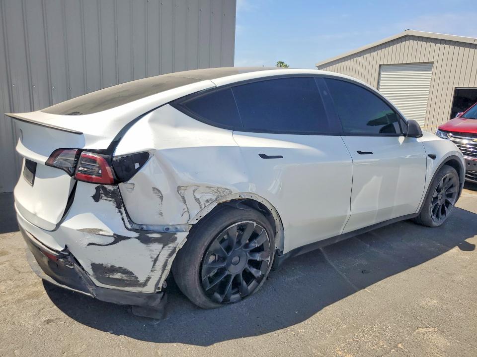 Photo 3 from auction – 2024 TESLA MODEL Y with VIN 7SAYGDED0RF110114