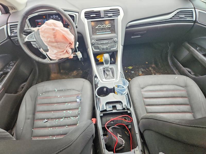 Photo 8 from auction – 2016 FORD FUSION with VIN 3FA6P0H71GR296007
