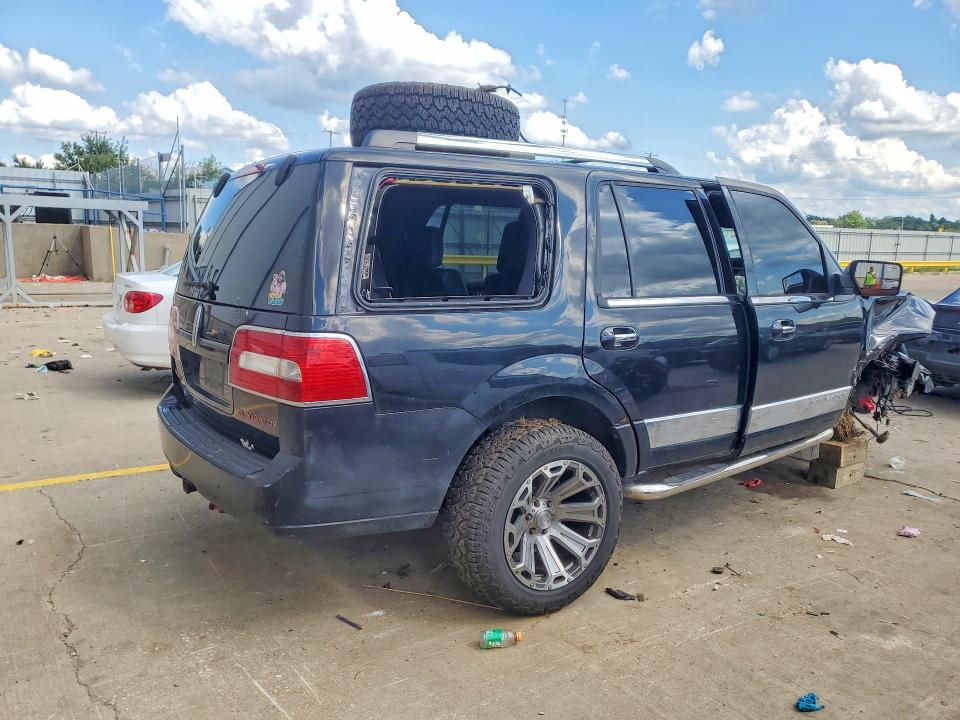 Photo 3 from auction – 2007 LINCOLN NAVIGATOR with VIN 5LMFU28557LJ08738