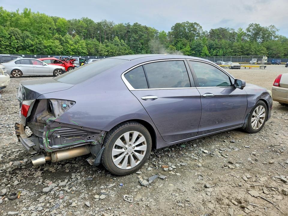Photo 3 from auction – 2015 HONDA ACCORD with VIN 1HGCR2F79FA232474