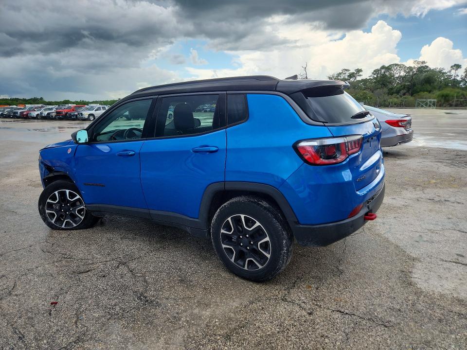 Zdjęcie 2 z aukcji – 2020 JEEP COMPASS z VIN 3C4NJDDB3LT223615