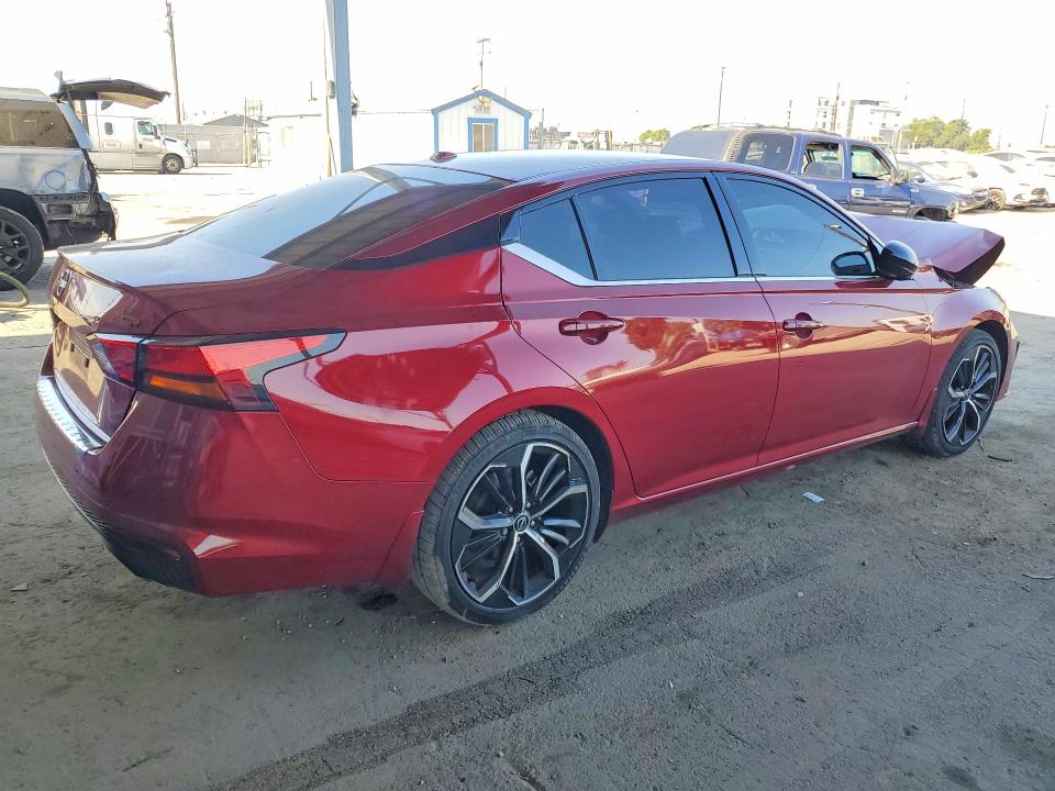Photo 3 from auction – 2023 NISSAN ALTIMA with VIN 1N4BL4CV7PN372422