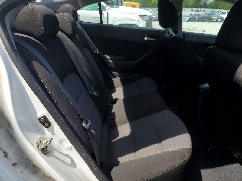 صورة رقم 10 من المزاد - 2018 KIA FORTE مع VIN 3KPFL4A7XJE239116