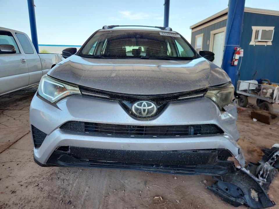Photo 5 from auction – 2017 TOYOTA RAV4 with VIN 2T3BFREV0HW685883