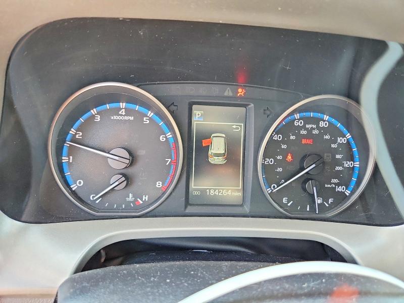 Photo 9 from auction – 2018 TOYOTA RAV4 with VIN 2T3ZFREV2JW470865