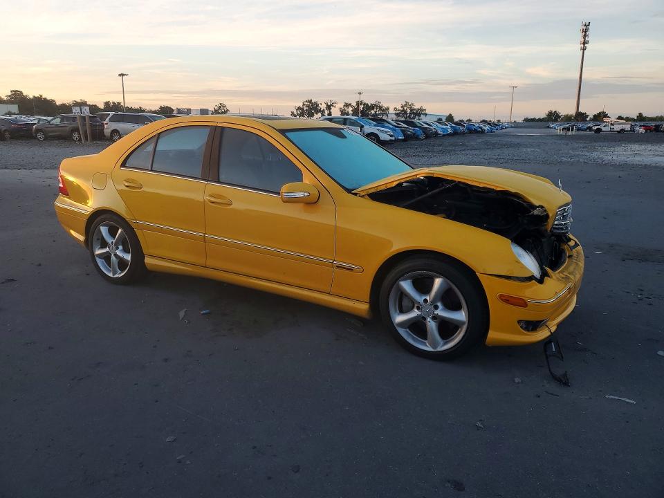 Photo 4 from auction – 2006 MERCEDES-BENZ C with VIN WDBRF52J46F776743