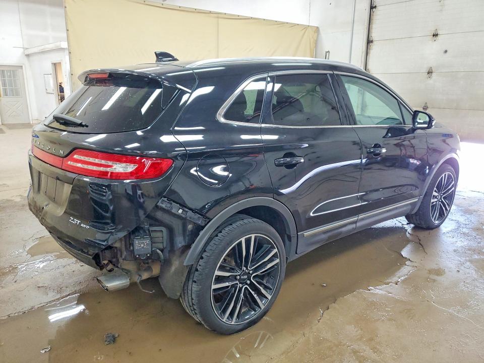 Photo 3 from auction – 2017 LINCOLN MKC with VIN 5LMTJ3DH4HUL70621