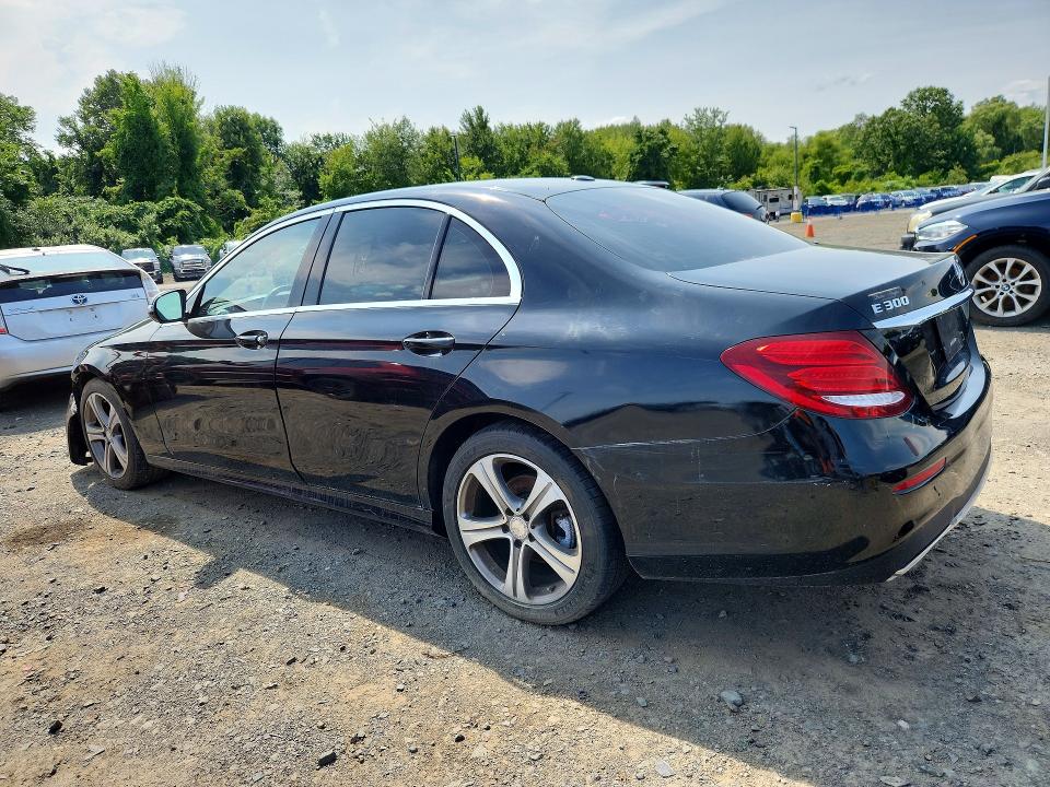 Photo 2 from auction – 2017 MERCEDES-BENZ E with VIN WDDZF4KB1HA085924