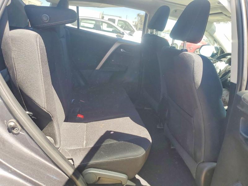 Photo 11 from auction – 2015 TOYOTA RAV4 with VIN 2T3WFREV3FW139674