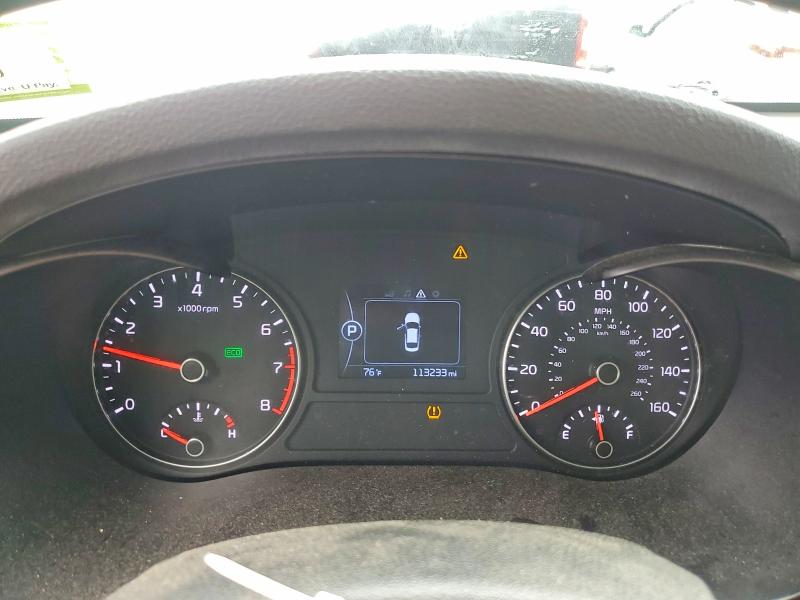 Photo 9 from auction – 2018 KIA OPTIMA with VIN 5XXGT4L33JG235656