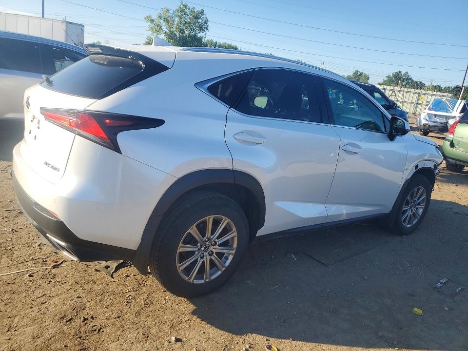 Photo 3 from auction – 2020 LEXUS NX with VIN JTJDARDZXL5009918
