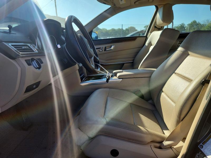 Photo 7 from auction – 2016 MERCEDES-BENZ E with VIN WDDHF8JB2GB231468
