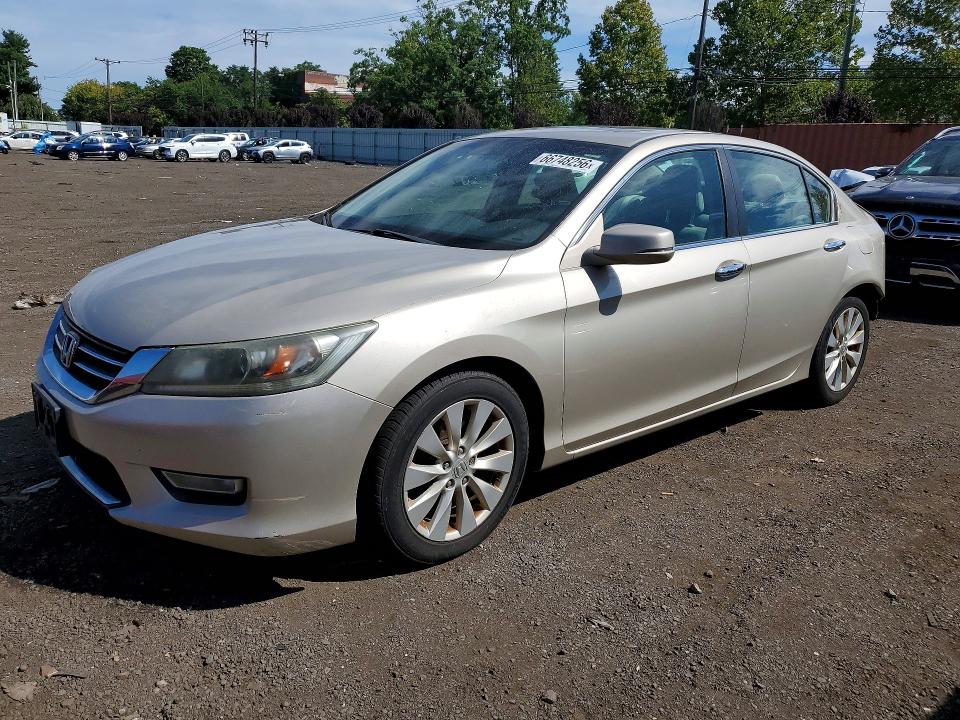 HONDA ACCORD 2013 with VIN 1HGCR2F80DA077920 - Photo from auction