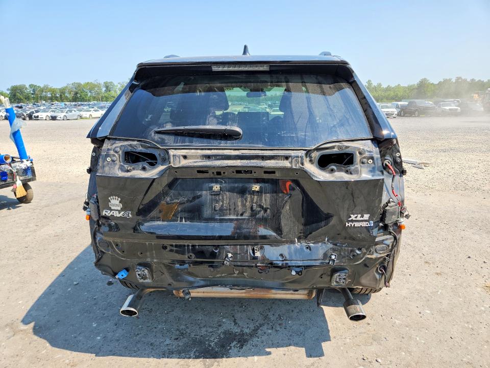 Photo 6 from auction – 2021 TOYOTA RAV4 with VIN JTMRWRFV9MD122898