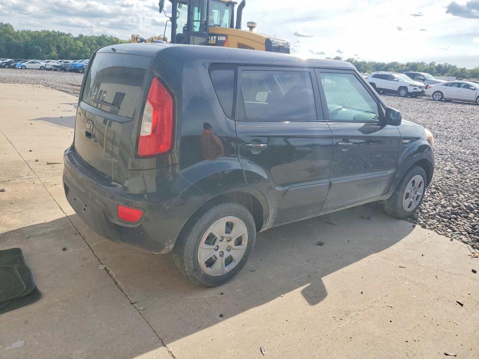 Zdjęcie 3 z aukcji – 2013 KIA SOUL z VIN KNDJT2A55D7616579