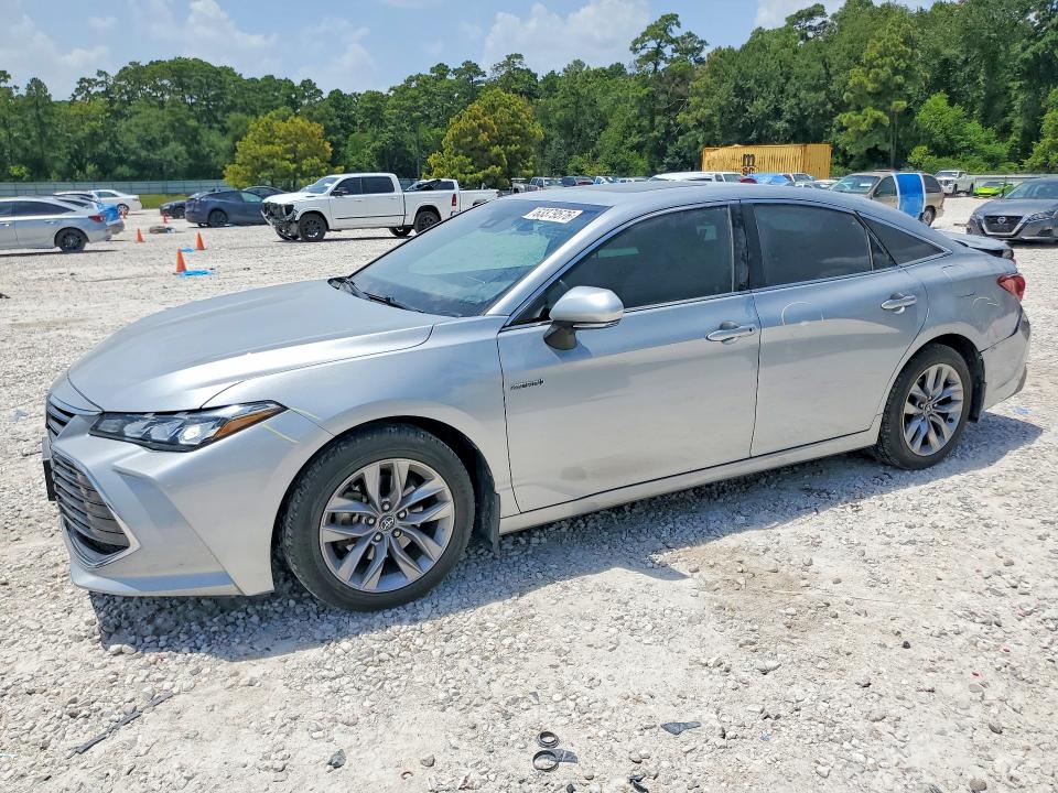 TOYOTA AVALON 2020 with VIN 4T1A21FB1LU012289 - Photo from auction