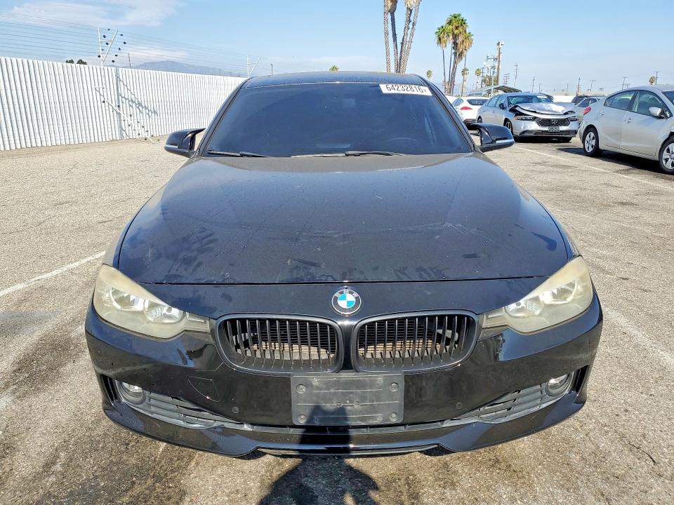 Photo 5 from auction – 2015 BMW 328 with VIN WBA3B5C50FF963155