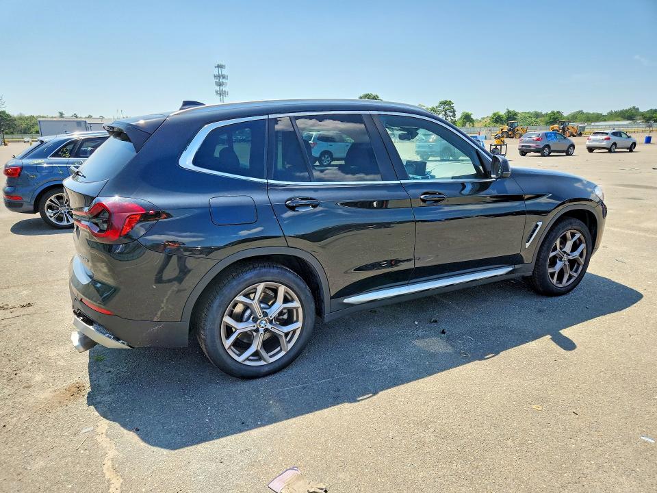 صورة رقم 3 من المزاد - 2022 BMW X3 مع VIN 5UX53DP03N9N05297