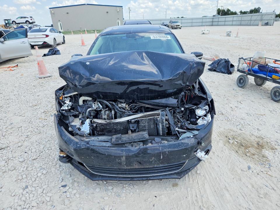 Photo 5 from auction – 2014 VOLKSWAGEN JETTA with VIN 3VWL07AJ2EM210842