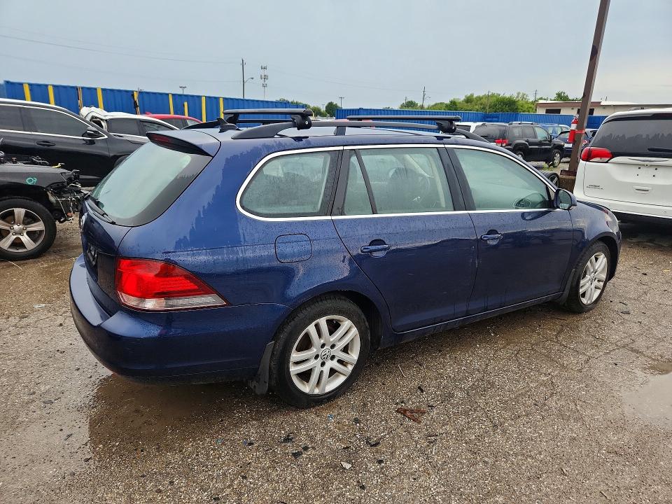 Photo 3 from auction – 2014 VOLKSWAGEN JETTA with VIN 3VWML7AJ6EM628669