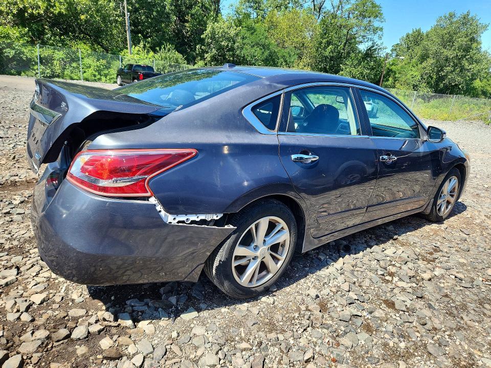 Photo 3 from auction – 2013 NISSAN ALTIMA with VIN 1N4AL3AP9DC137781