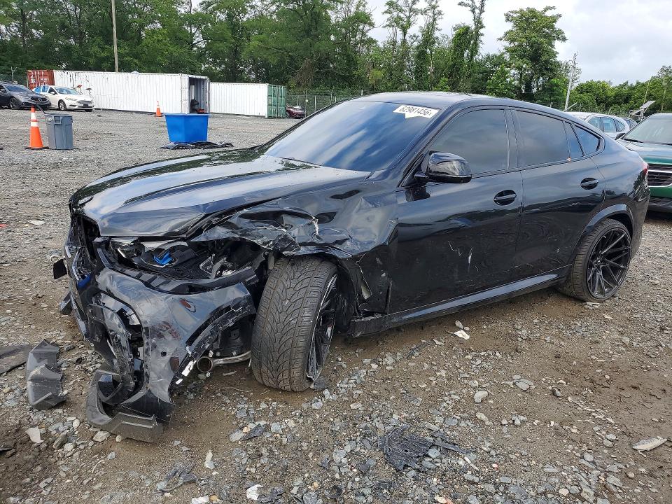 BMW X6 2022 with VIN 5YMCY0C0XN9J39306 - Photo from auction