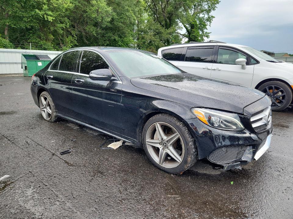 Photo 4 from auction – 2016 MERCEDES-BENZ C with VIN 55SWF4KB2GU100450